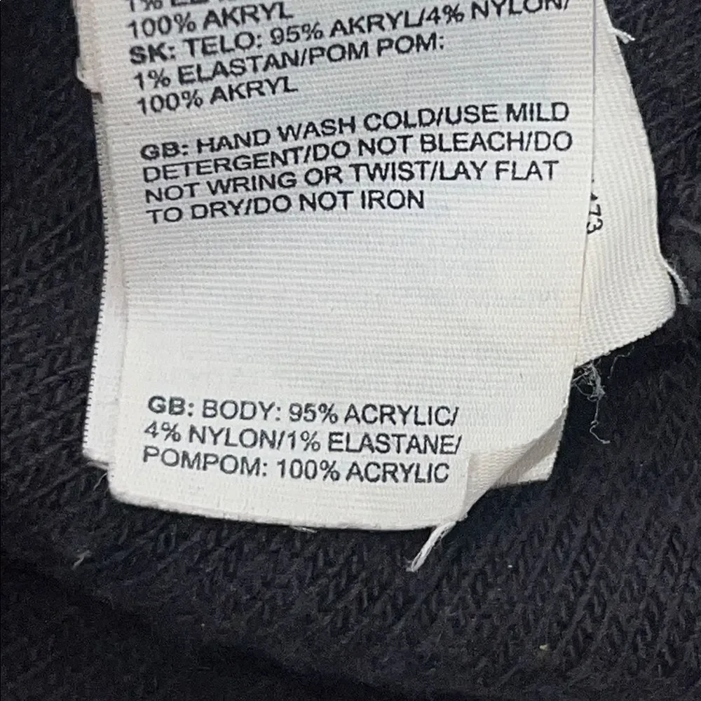 THE NORTH FACE Ski Tuk V Pom Beanie